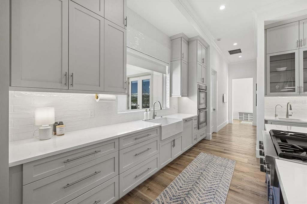 For Sale: $3,348,000 (4 beds, 4 baths, 4209 Square Feet)