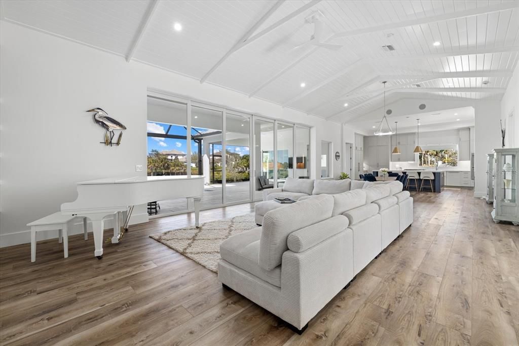 For Sale: $3,348,000 (4 beds, 4 baths, 4209 Square Feet)