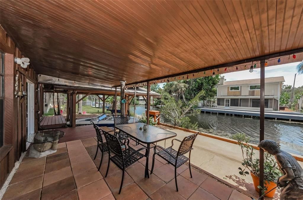 For Sale: $390,000 (2 beds, 2 baths, 1307 Square Feet)