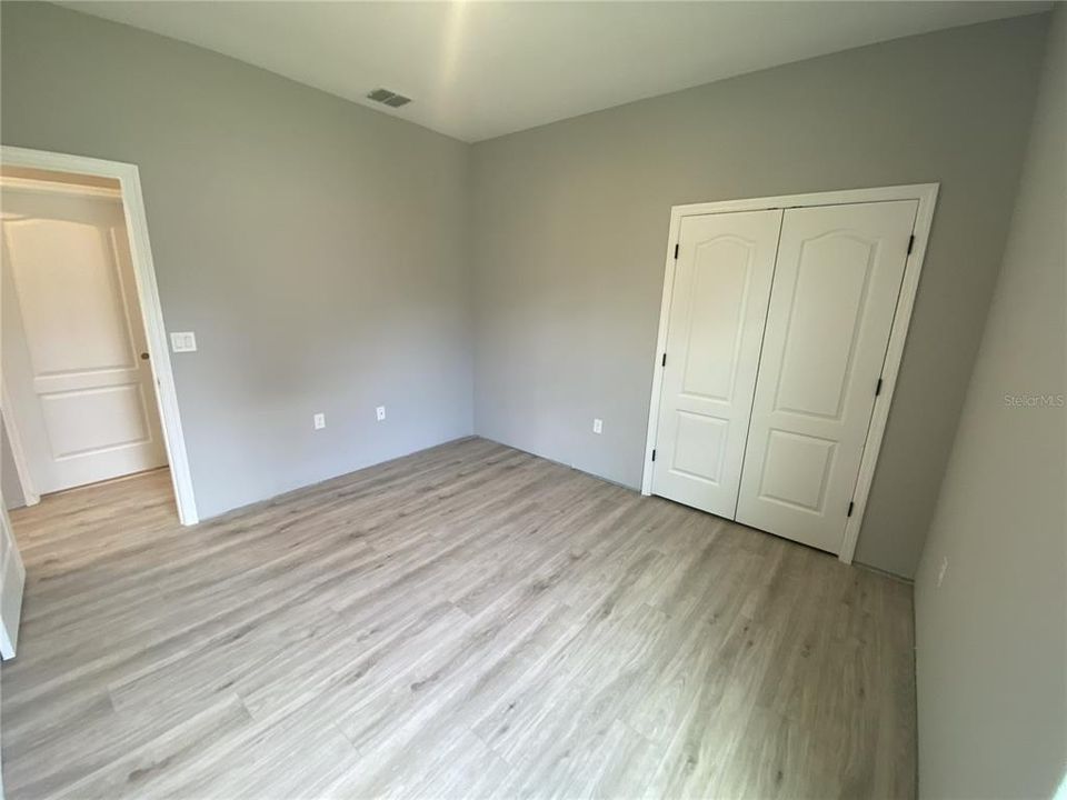 En Venta: $376,900 (4 camas, 3 baños, 2092 Pies cuadrados)