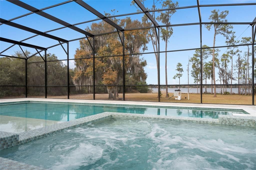 For Sale: $2,149,000 (5 beds, 3 baths, 4075 Square Feet)
