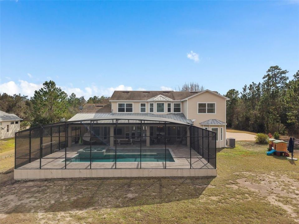 For Sale: $2,149,000 (5 beds, 3 baths, 4075 Square Feet)