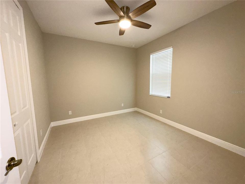 出租: $3,000 (2 贝兹, 2 浴室, 1579 平方英尺)