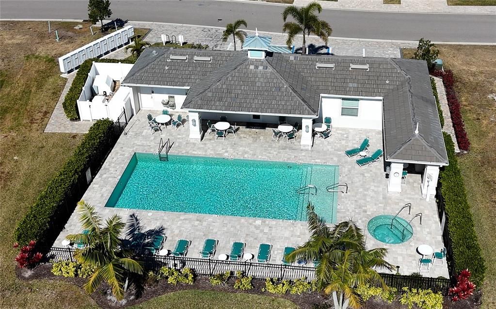 出租: $3,000 (2 贝兹, 2 浴室, 1579 平方英尺)