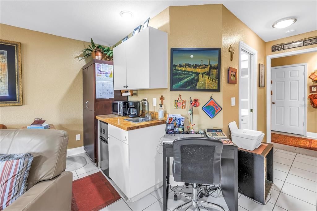 En Venta: $488,500 (4 camas, 4 baños, 2174 Pies cuadrados)