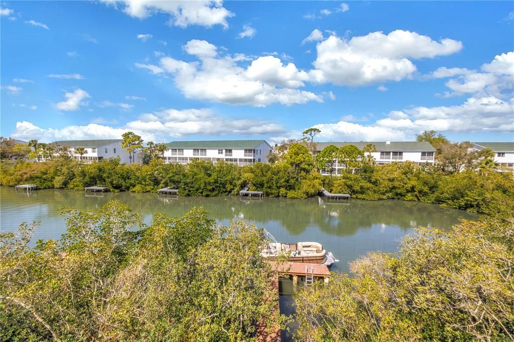 En Venta: $488,500 (4 camas, 4 baños, 2174 Pies cuadrados)