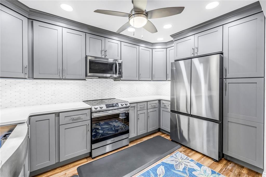 En Venta: $488,500 (4 camas, 4 baños, 2174 Pies cuadrados)