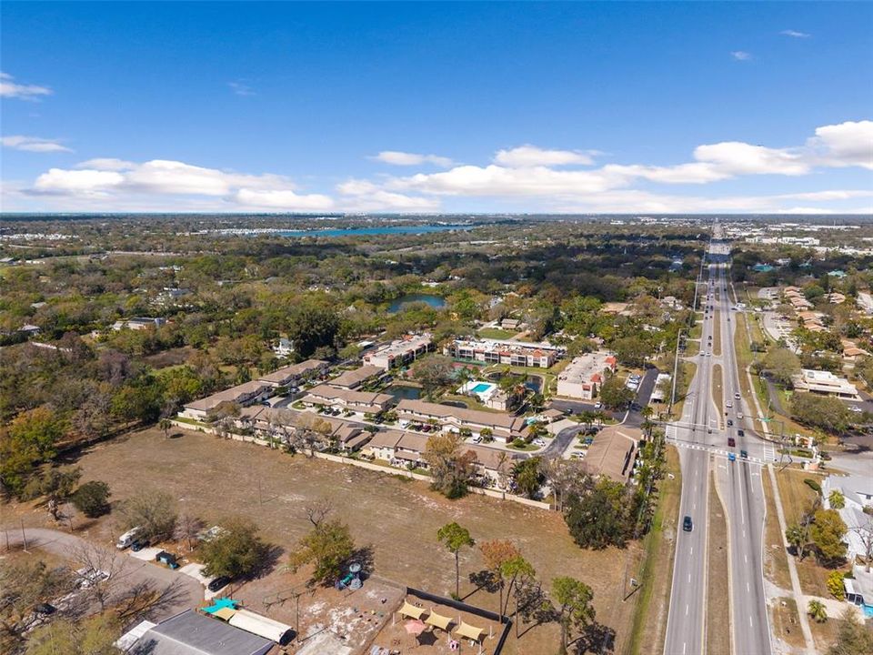 待售: $2,999,900 (2.30 acres)