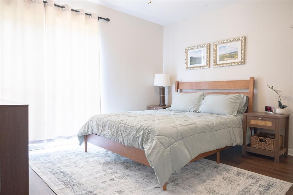 For Sale: $145,000 (1 beds, 1 baths, 574 Square Feet)