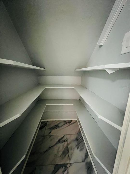 En Renta: $1,325 (0 camas, 1 baños, 600 Pies cuadrados)