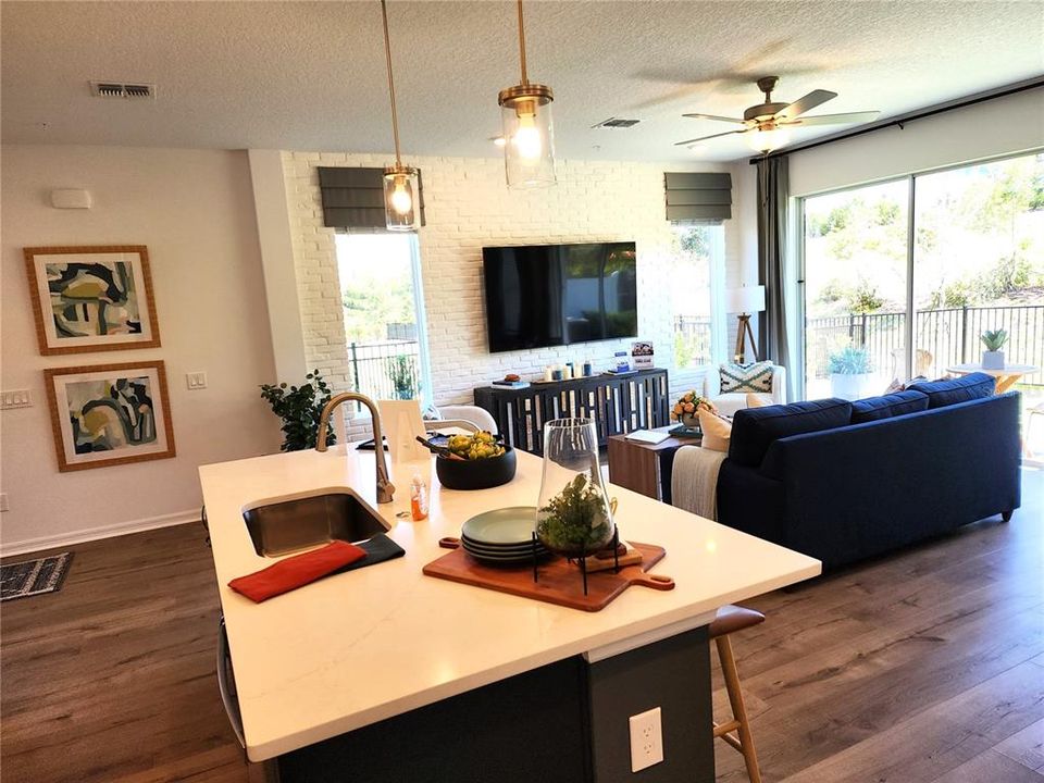 For Rent: $3,800 (3 beds, 2 baths, 1844 Square Feet)