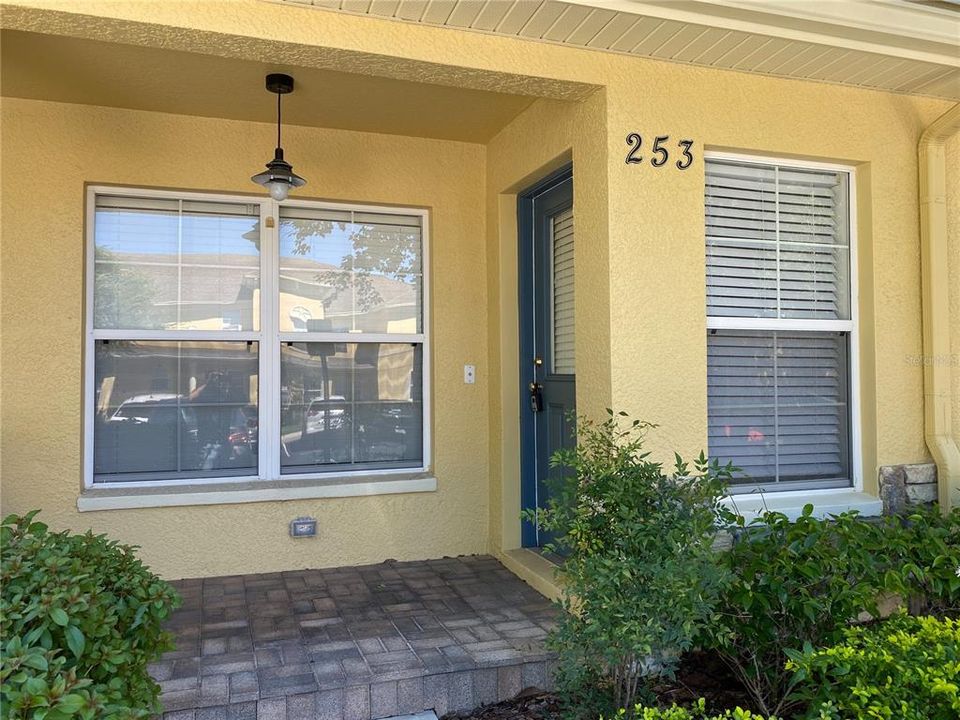 Active With Contract: $1,645 (2 beds, 2 baths, 1560 Square Feet)