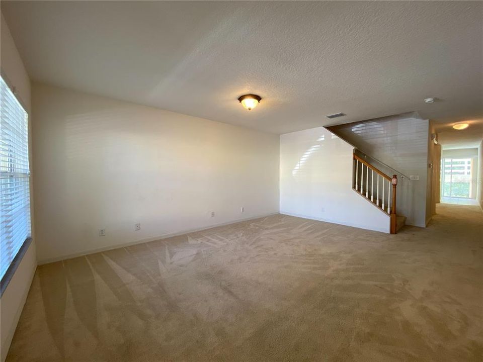 Active With Contract: $1,645 (2 beds, 2 baths, 1560 Square Feet)