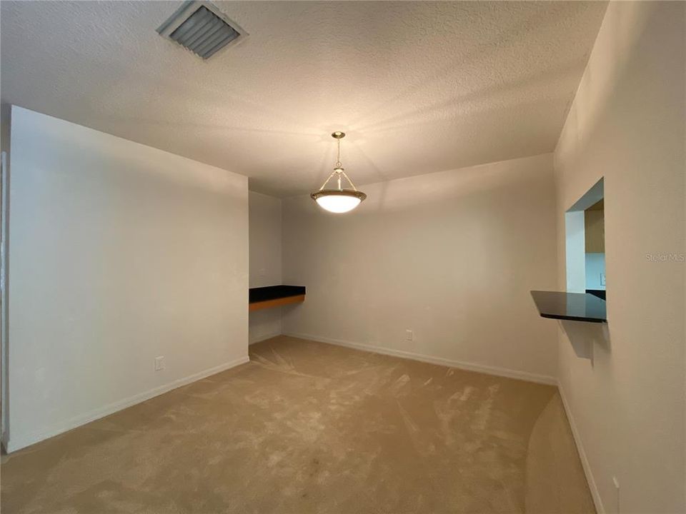 Active With Contract: $1,645 (2 beds, 2 baths, 1560 Square Feet)