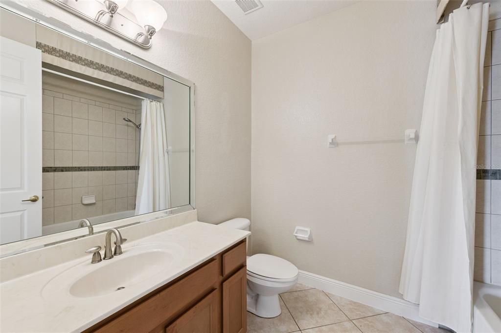 Activo con contrato: $674,990 (4 camas, 3 baños, 2663 Pies cuadrados)