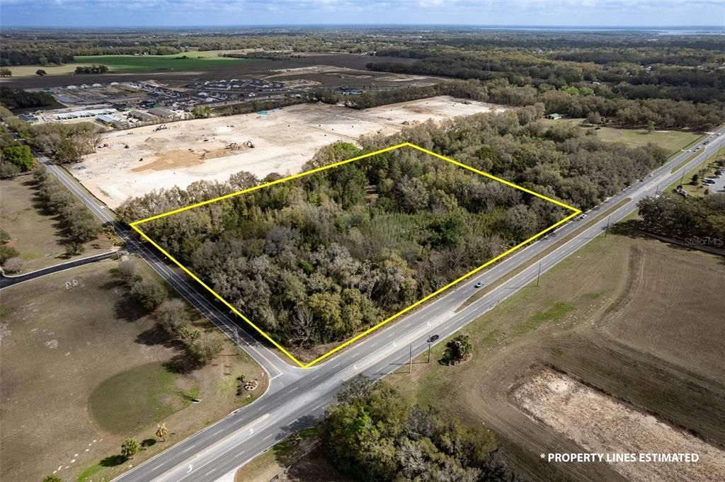 待售: $2,500,000 (8.89 acres)