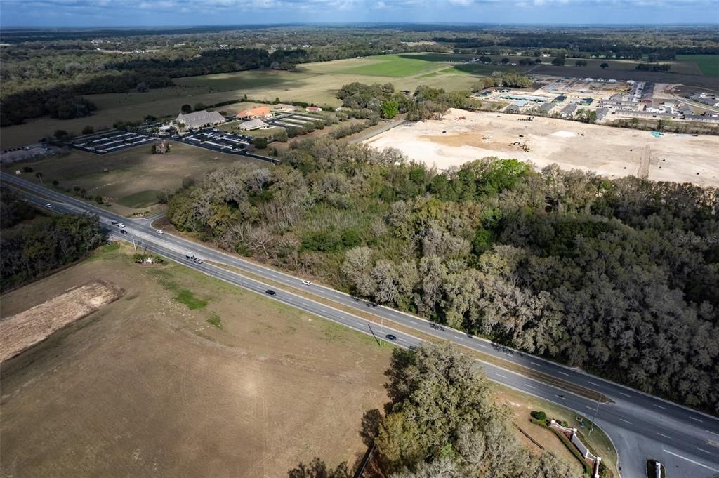 待售: $2,500,000 (8.89 acres)