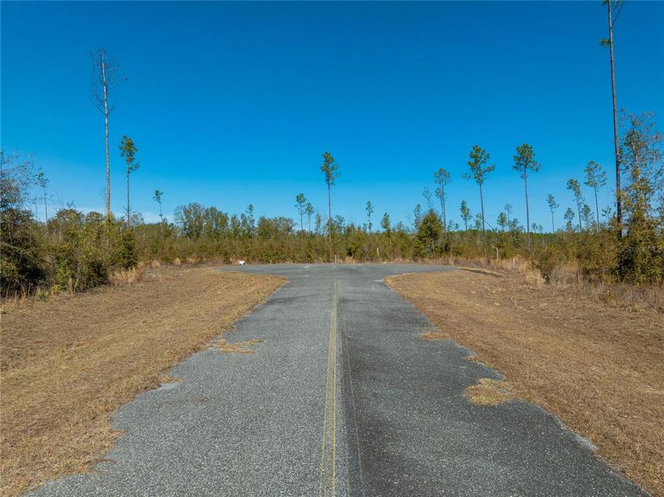 待售: $47,999 (4.97 acres)