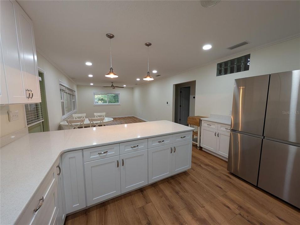 For Rent: $1,950 (3 beds, 2 baths, 1327 Square Feet)