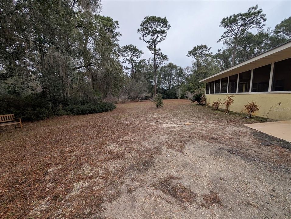 For Rent: $1,950 (3 beds, 2 baths, 1327 Square Feet)