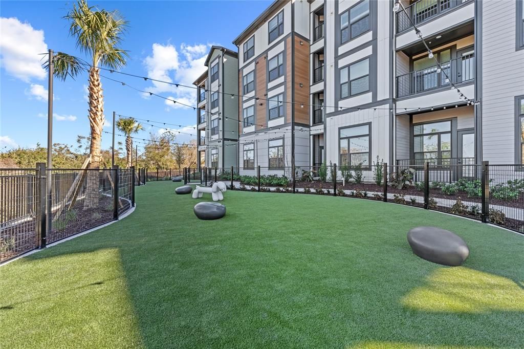 For Rent: $2,541 (2 beds, 2 baths, 1077 Square Feet)