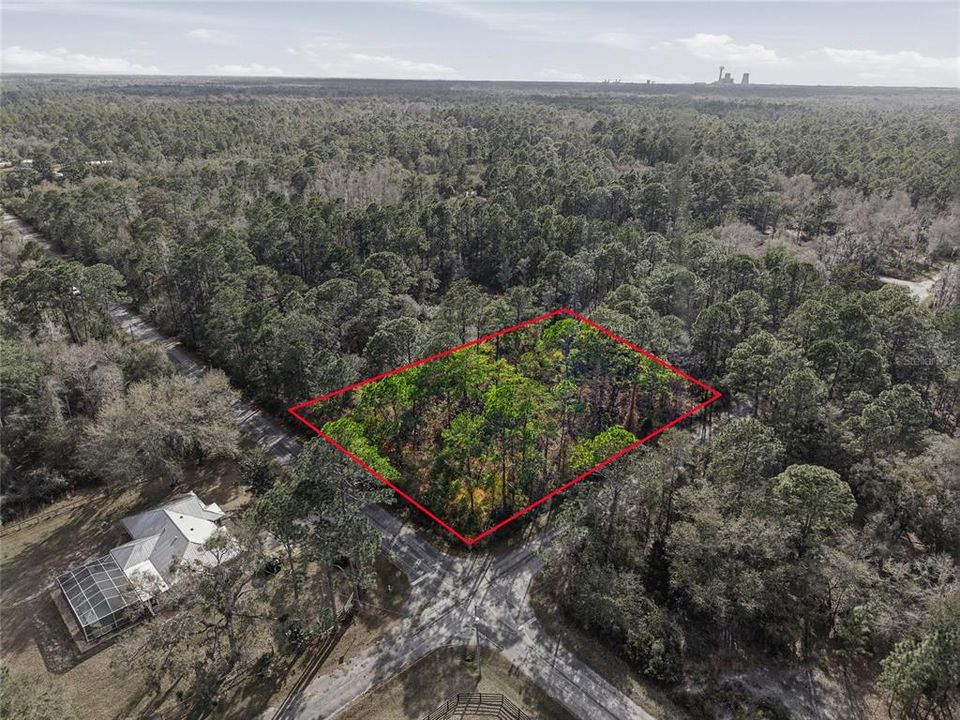 На продажу: $38,000 (1.16 acres)