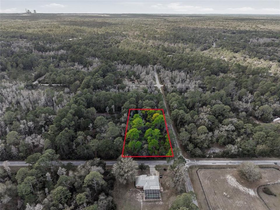 На продажу: $38,000 (1.16 acres)