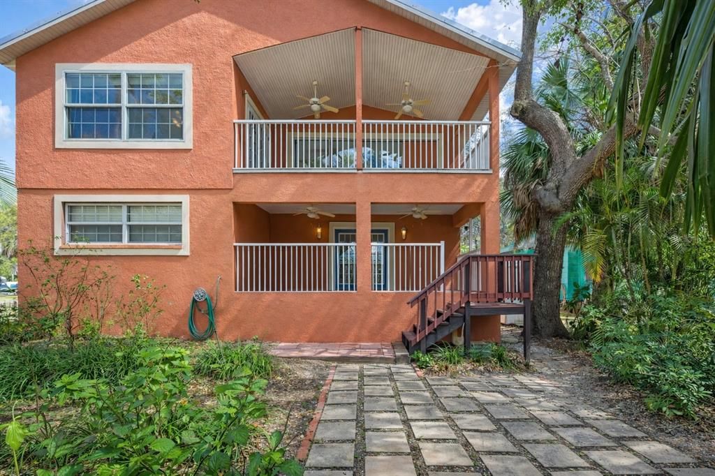 En Venta: $568,000 (3 camas, 2 baños, 1639 Pies cuadrados)
