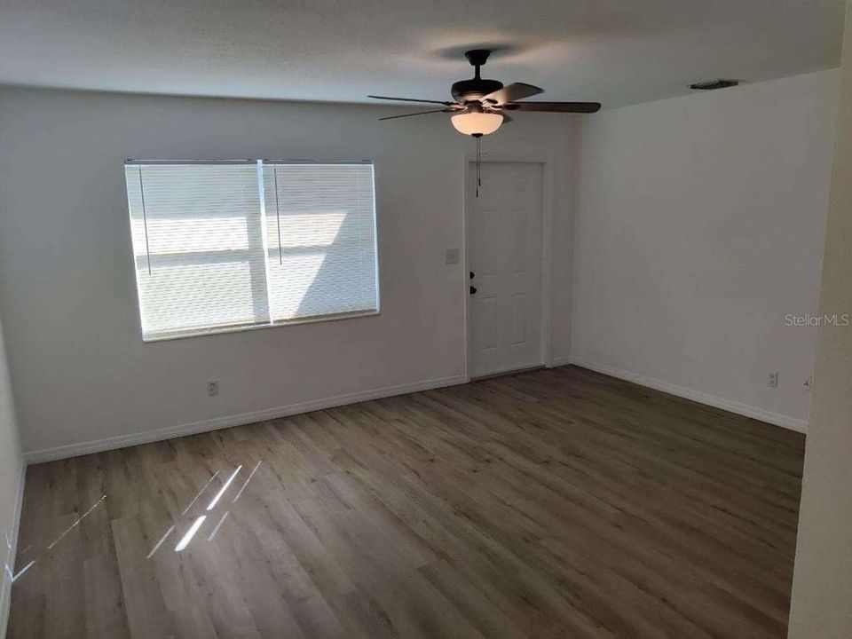 En Venta: $474,900 (6 camas, 0 baños, 2140 Pies cuadrados)