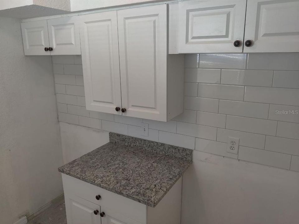 En Venta: $474,900 (6 camas, 0 baños, 2140 Pies cuadrados)