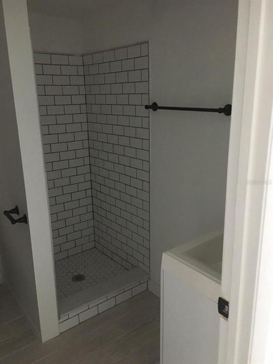 En Venta: $474,900 (6 camas, 0 baños, 2140 Pies cuadrados)