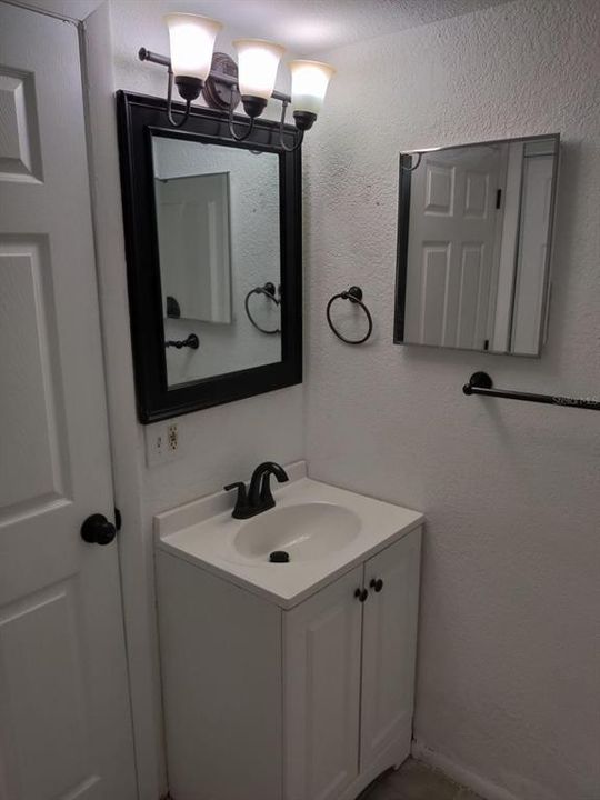 En Venta: $474,900 (6 camas, 0 baños, 2140 Pies cuadrados)