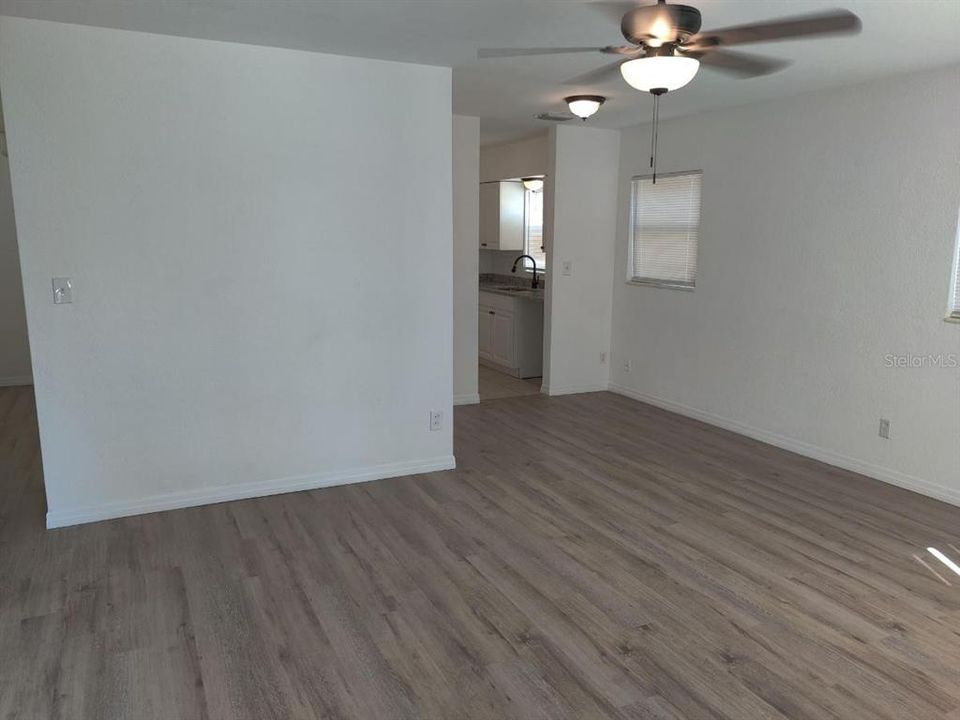 En Venta: $474,900 (6 camas, 0 baños, 2140 Pies cuadrados)