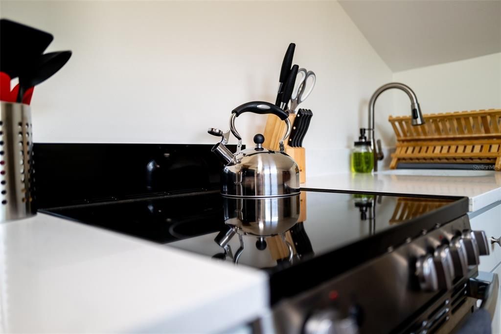 En Venta: $799,000 (5 camas, 0 baños, 2276 Pies cuadrados)