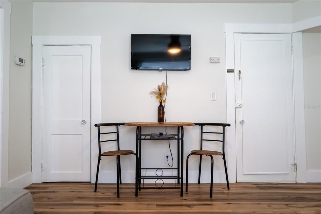 En Venta: $799,000 (5 camas, 0 baños, 2276 Pies cuadrados)