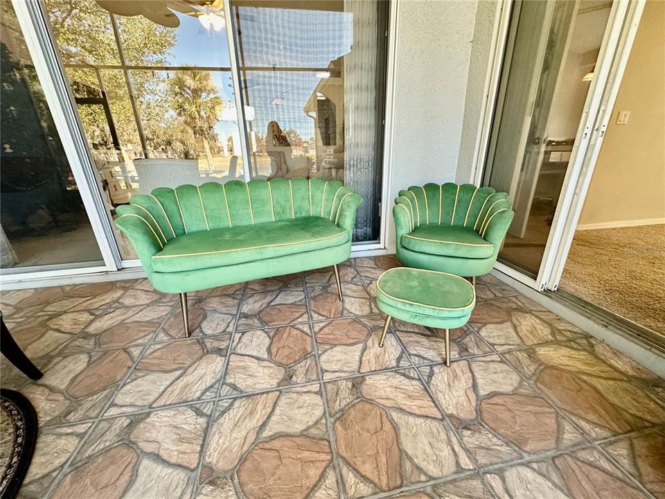 For Rent: $3,000 (5 beds, 3 baths, 2997 Square Feet)