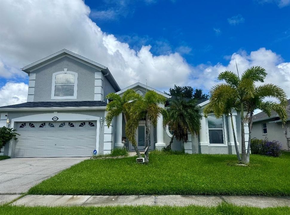 For Rent: $3,000 (5 beds, 3 baths, 2997 Square Feet)