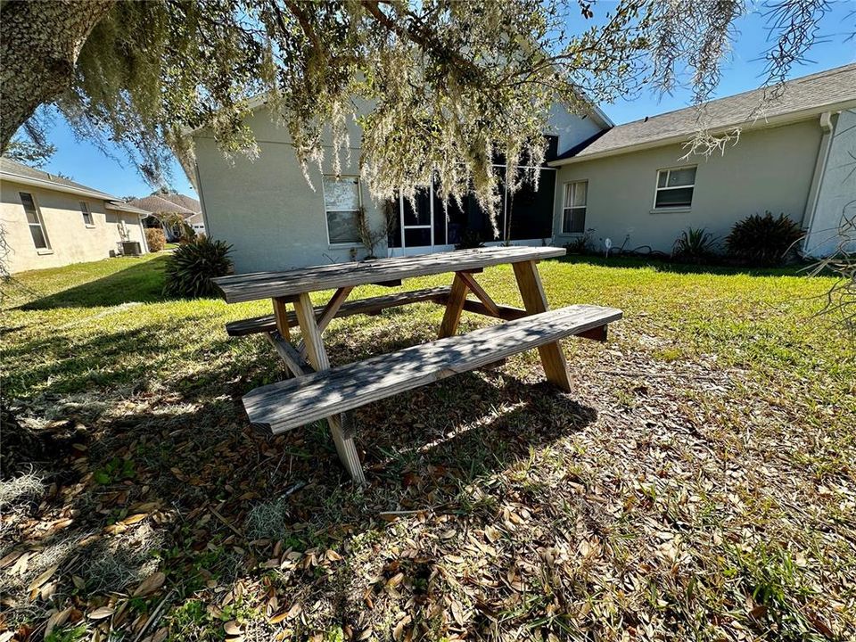 For Rent: $3,000 (5 beds, 3 baths, 2997 Square Feet)