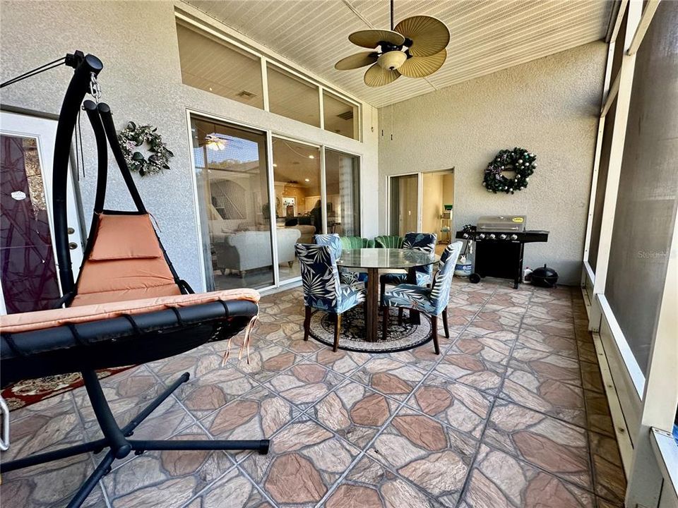 For Rent: $3,000 (5 beds, 3 baths, 2997 Square Feet)
