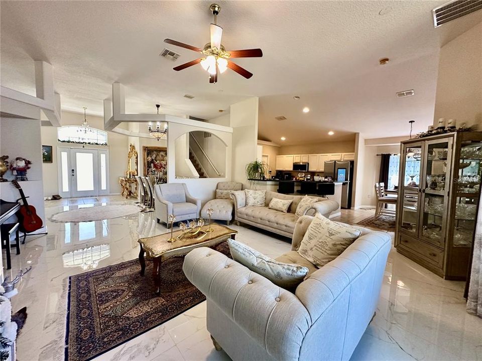 For Rent: $3,000 (5 beds, 3 baths, 2997 Square Feet)
