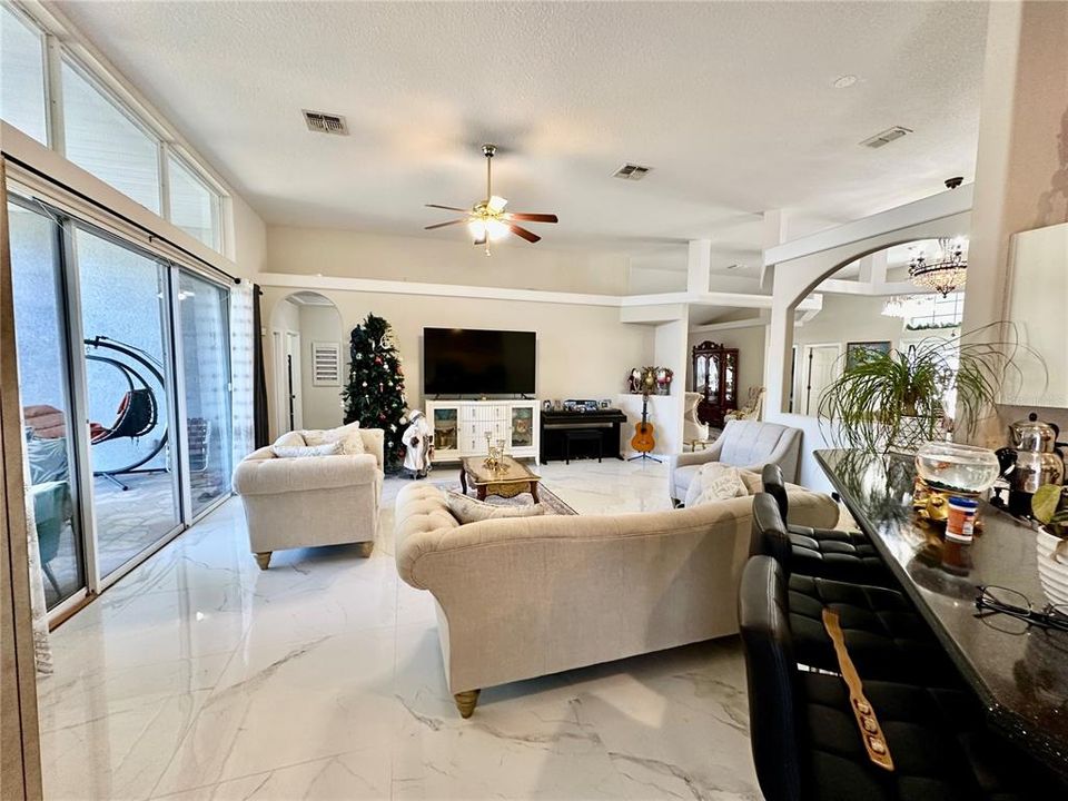For Rent: $3,000 (5 beds, 3 baths, 2997 Square Feet)