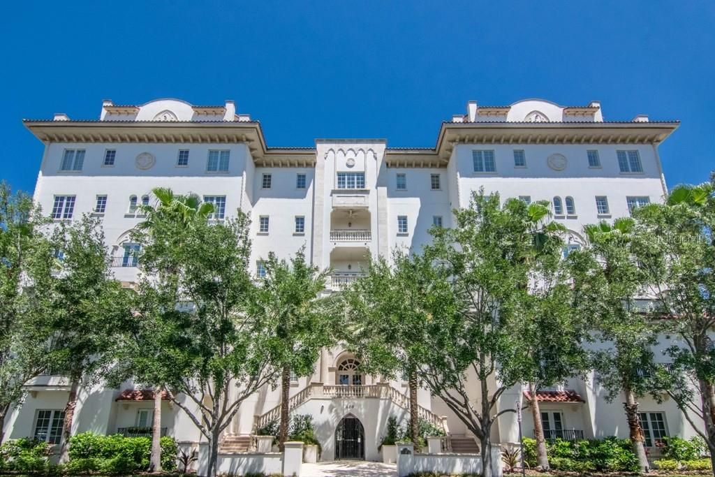 Vendido Recientemente: $990,000 (2 camas, 2 baños, 1645 Pies cuadrados)