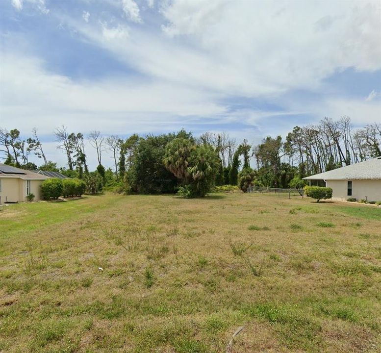 На продажу: $50,000 (0.22 acres)