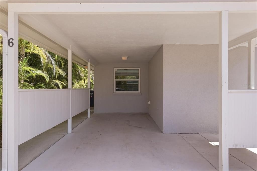 For Sale: $1,075,000 (3 beds, 2 baths, 1010 Square Feet)