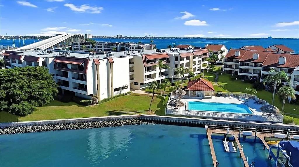 В аренду: $3,500 (2 спален, 2 ванн, 1220 Квадратных фут)