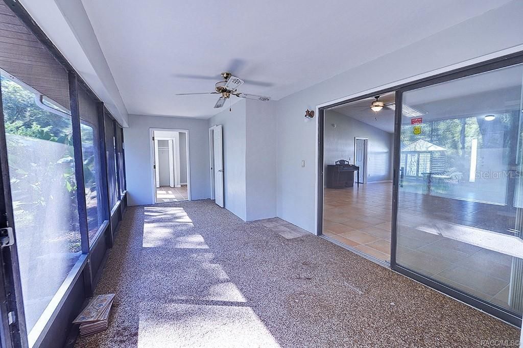 En Venta: $354,950 (3 camas, 3 baños, 2640 Pies cuadrados)