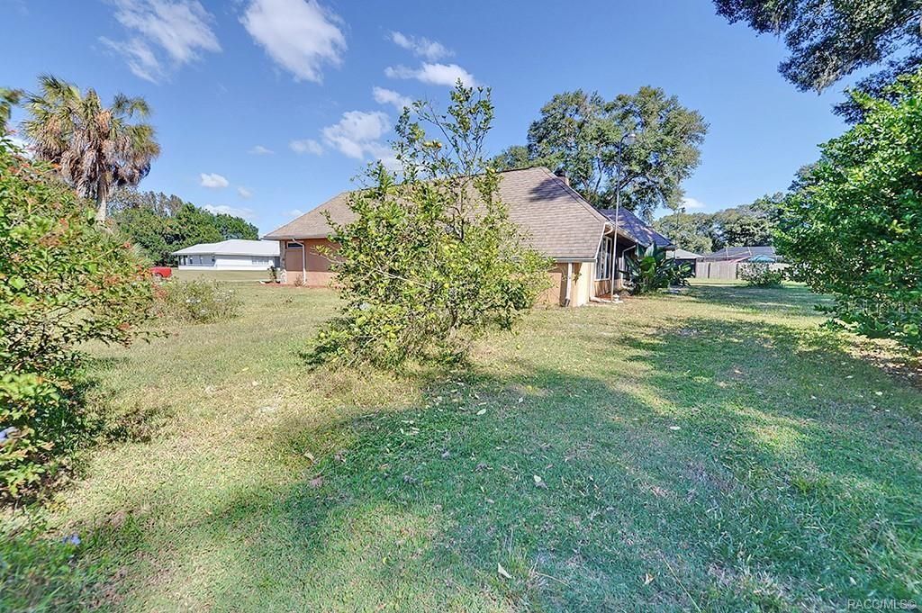 En Venta: $354,950 (3 camas, 3 baños, 2640 Pies cuadrados)