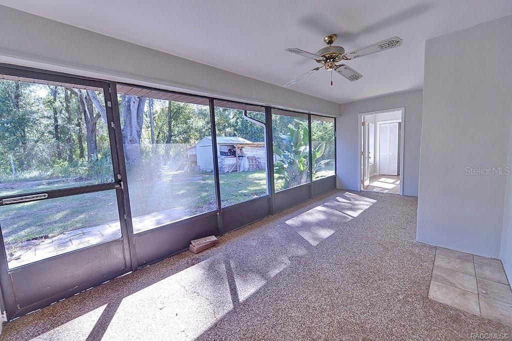 En Venta: $354,950 (3 camas, 3 baños, 2640 Pies cuadrados)