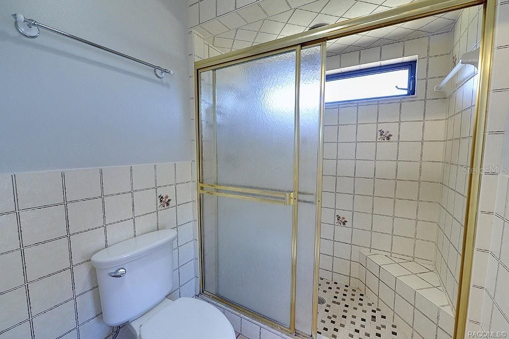 En Venta: $354,950 (3 camas, 3 baños, 2640 Pies cuadrados)