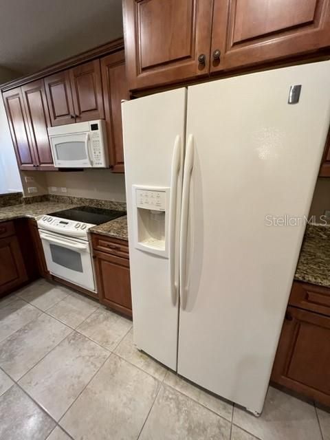 For Rent: $2,650 (2 beds, 2 baths, 1762 Square Feet)